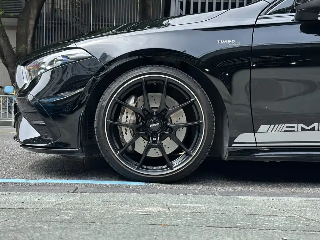 Mercedes-Benz A-Class AMG 2025 — фото 13