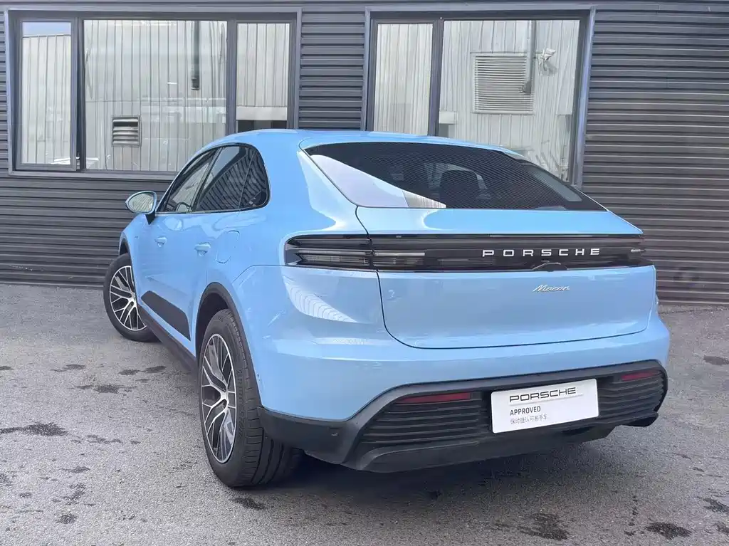Porsche Macan EV 2025 — фото 8