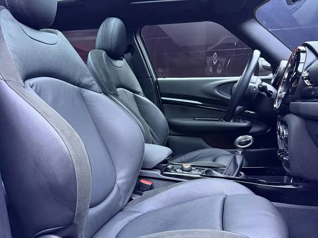 MINI Clubman 2019 — фото 16
