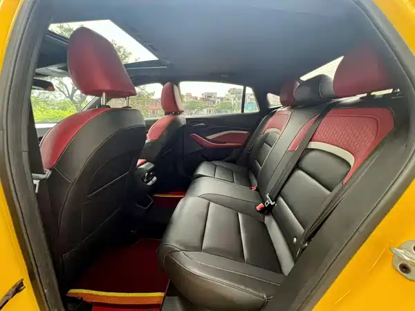 MG MG5 2022