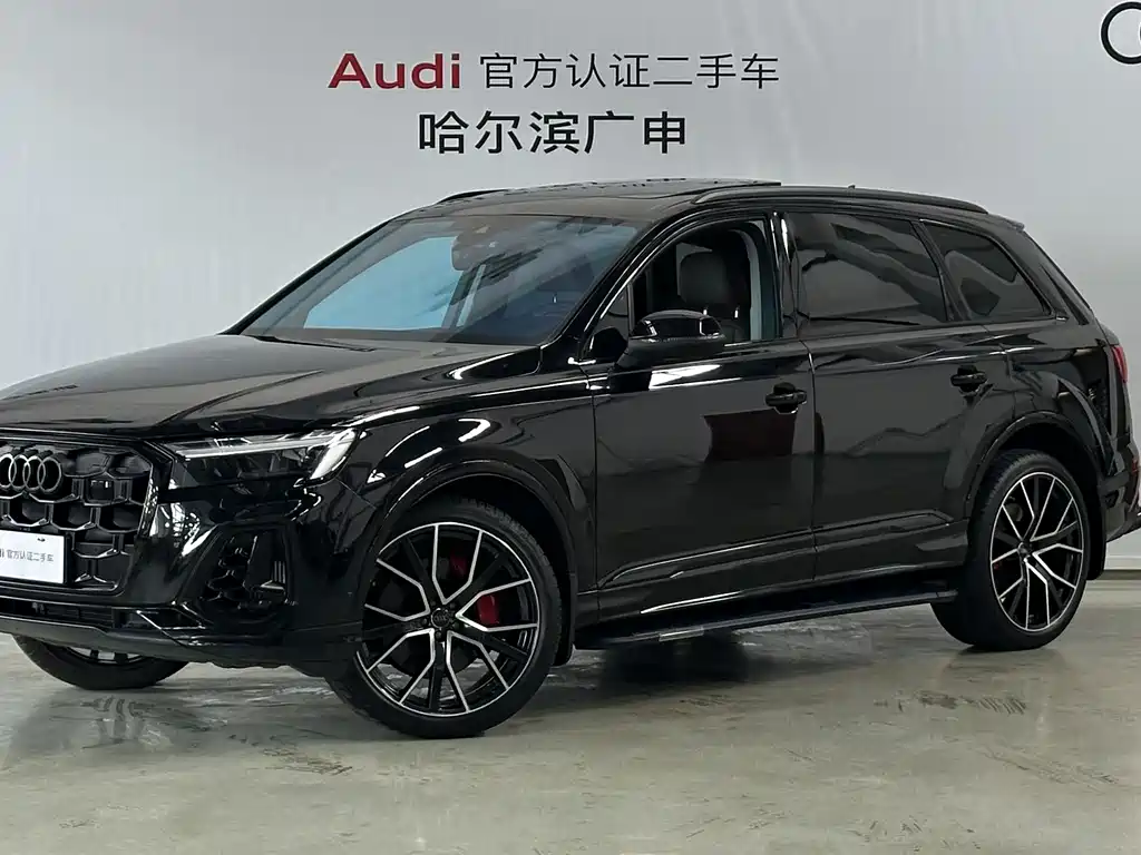 Audi Q7 2025 — фото 1