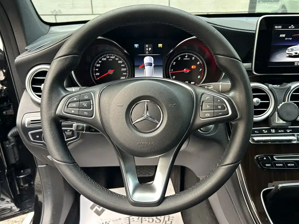 Mercedes-Benz GLC 2019 — фото 13