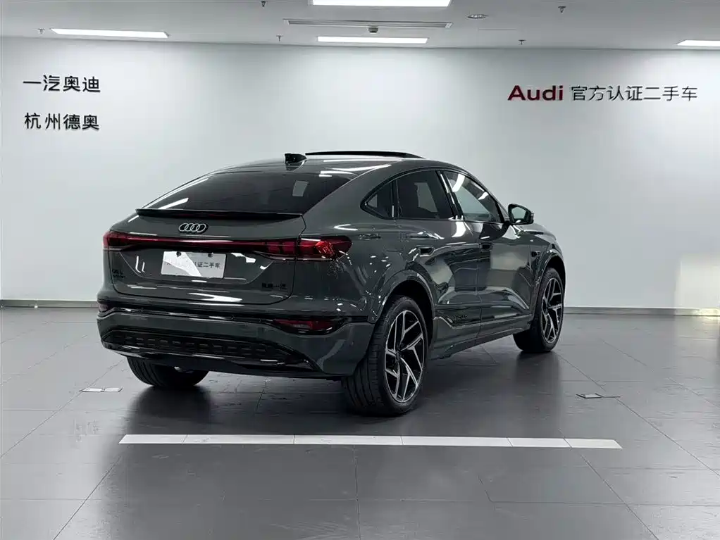 Audi Q6L Sportback E-Tron 2025 — фото 4
