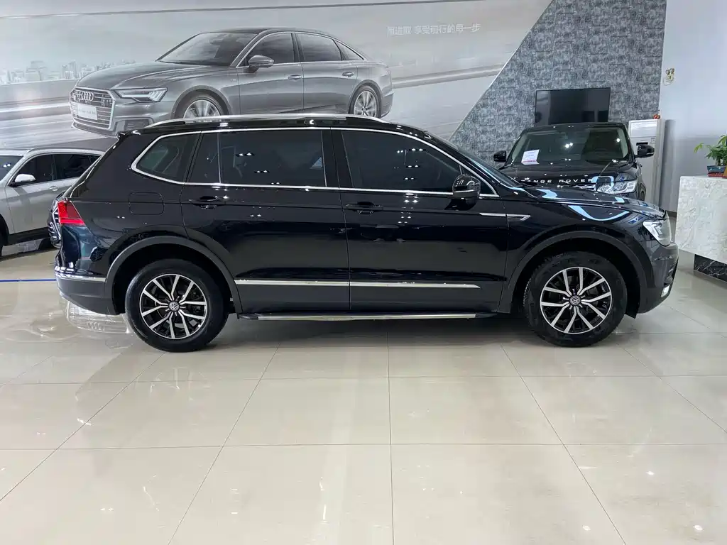 Volkswagen Tiguan L 2019 — фото 16