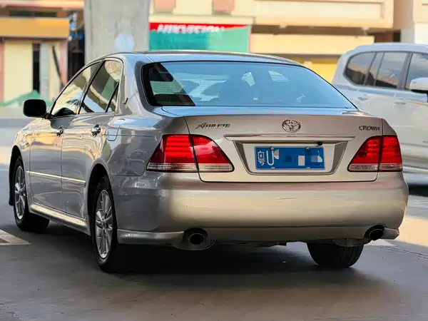 Toyota Crown 2008