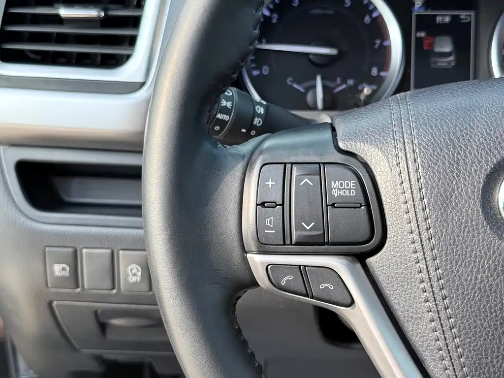 Toyota Highlander 2019 — фото 16