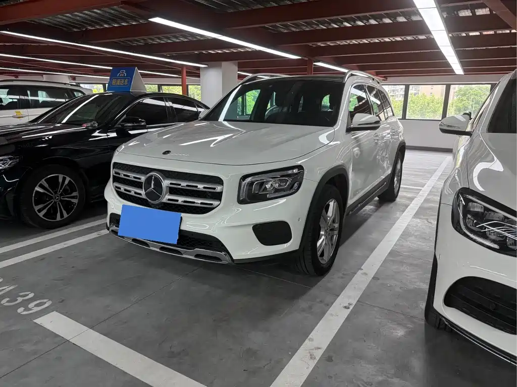 Mercedes-Benz GLB 2021