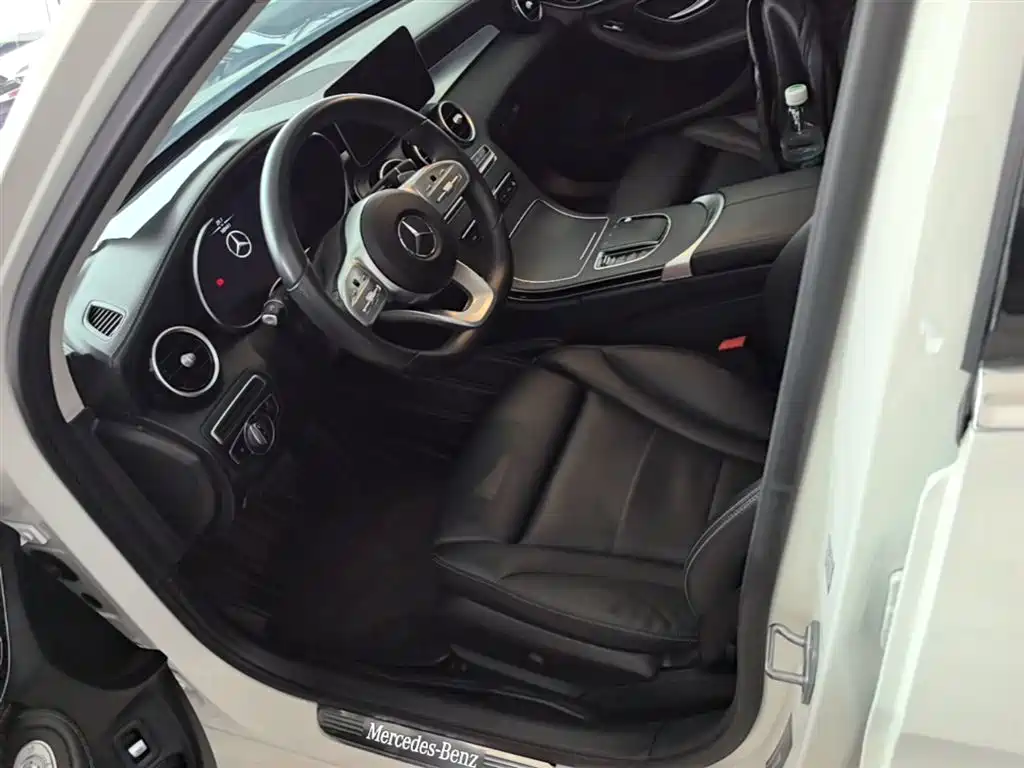 Mercedes-Benz C-Class 2020 — фото 15