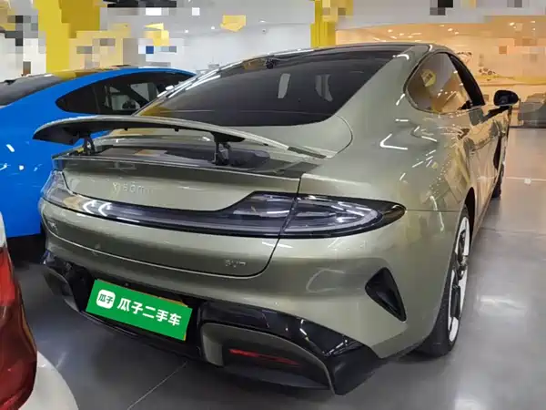 Xiaomi SU7 2025