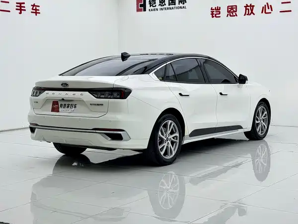 Ford Mondeo 2023