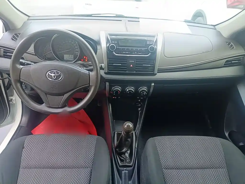 Toyota Vios 2016 — фото 10