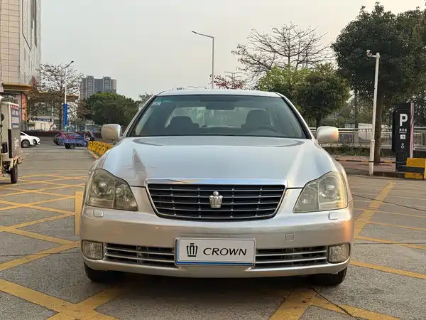 Toyota Crown 2005