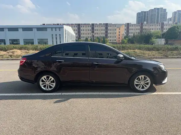 Geely Emgrand 2015