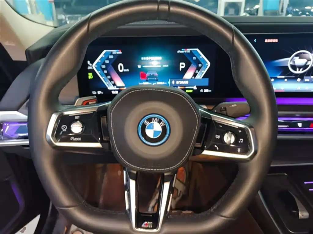 BMW i7 2024 — фото 11