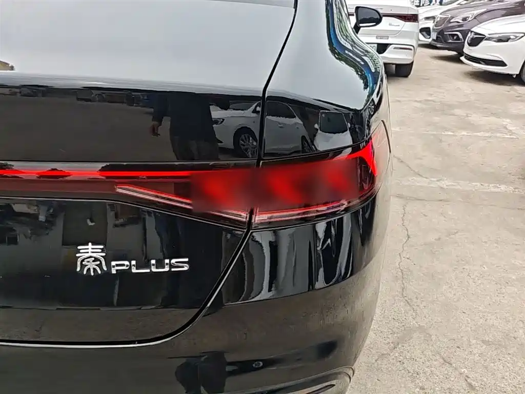 BYD Qin PLUS 2023 — фото 8