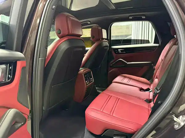 Porsche Cayenne 2020