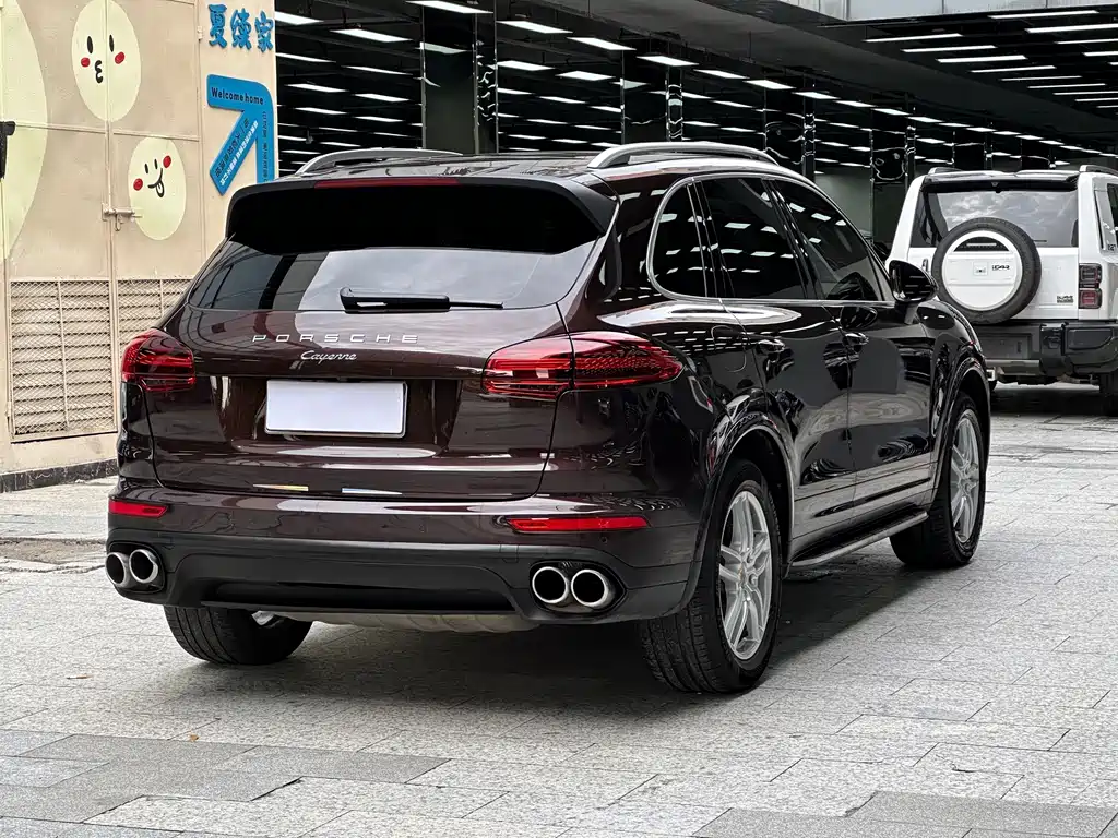 Porsche Cayenne 2018 — фото 17