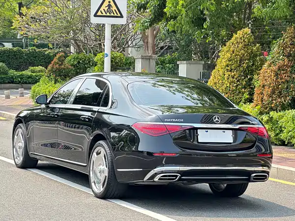 Mercedes-Benz Maybach S-Class 2023