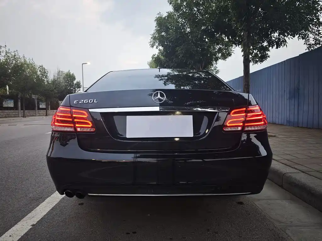 Mercedes-Benz E-Class 2014 — фото 4
