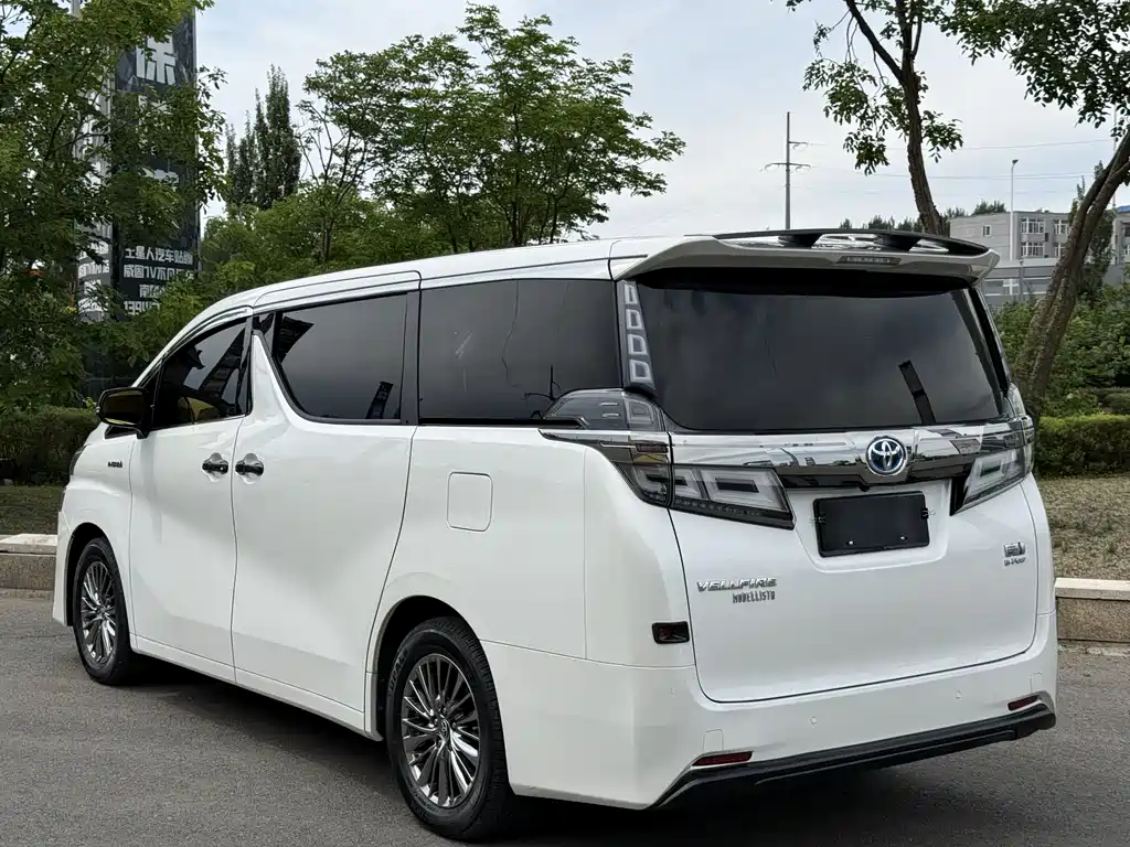 Toyota Vellfire 2020 — фото 7