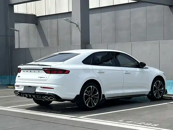 Geely Xingrui 2022