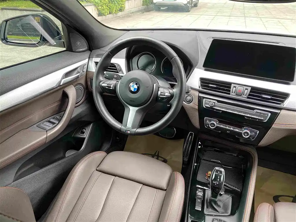 BMW X2 2021 — фото 11