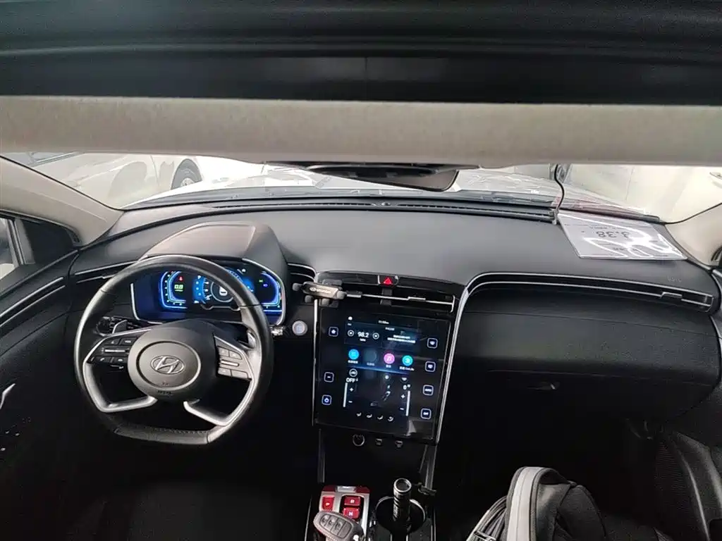 Hyundai Tucson 2022 — фото 10