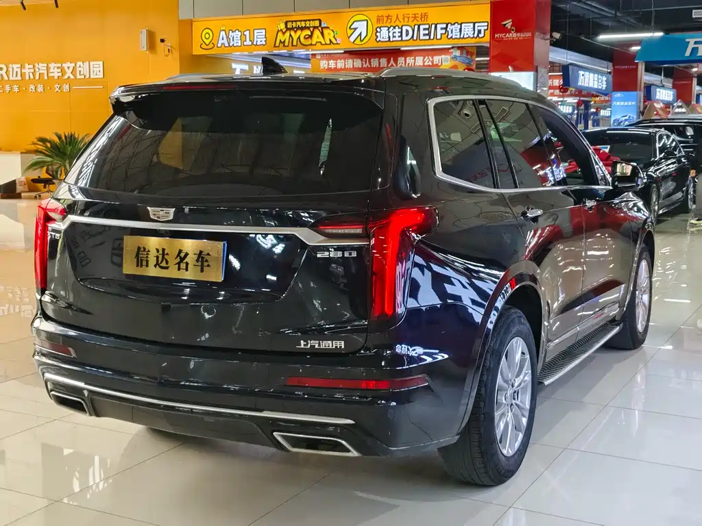 Cadillac XT6 2021 — фото 19