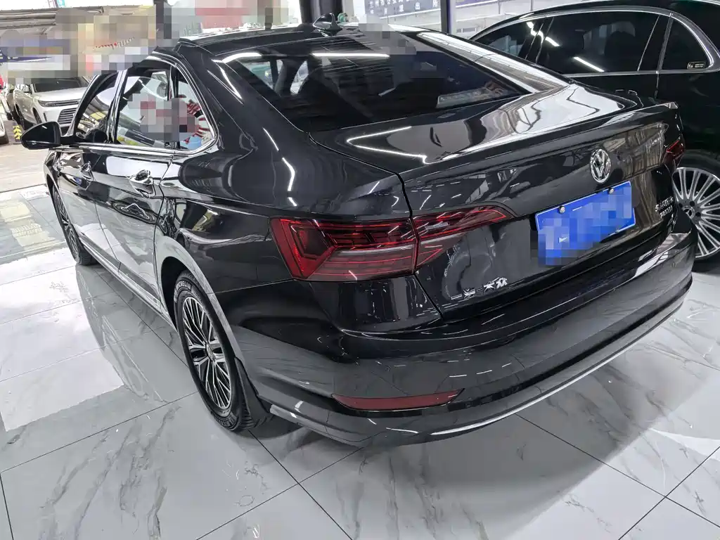 Volkswagen Sagitar 2020