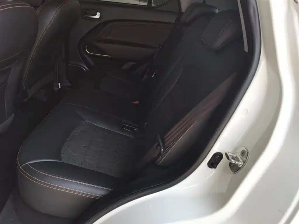 GAC Motor Trumpchi GS3 2019 — фото 17
