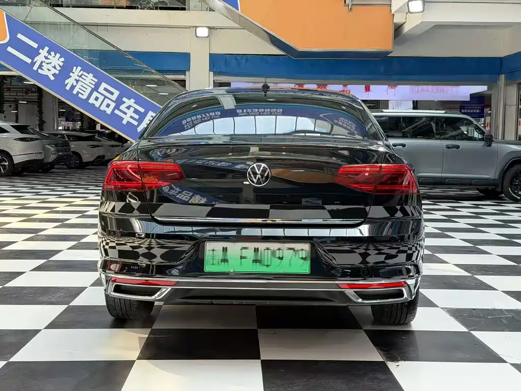Volkswagen Magotan GTE PHEV 2023 — фото 8