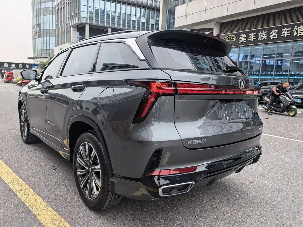 Changan CS75 PLUS 2025 — фото 9