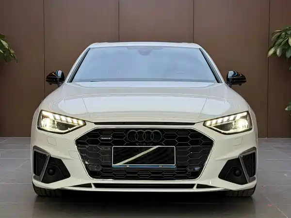 Audi A4L 2021