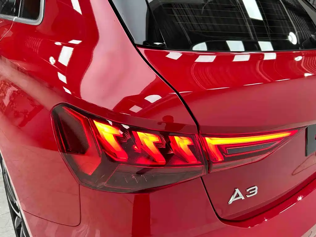 Audi A3 2022 — фото 18