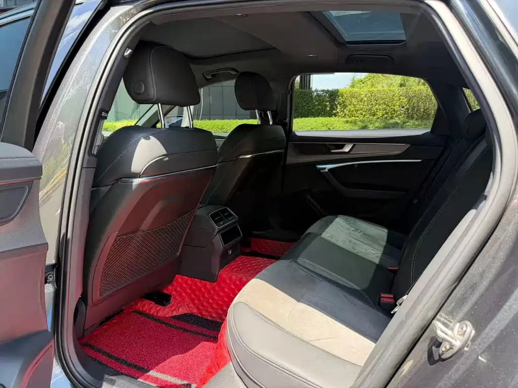 Audi A6L 2022