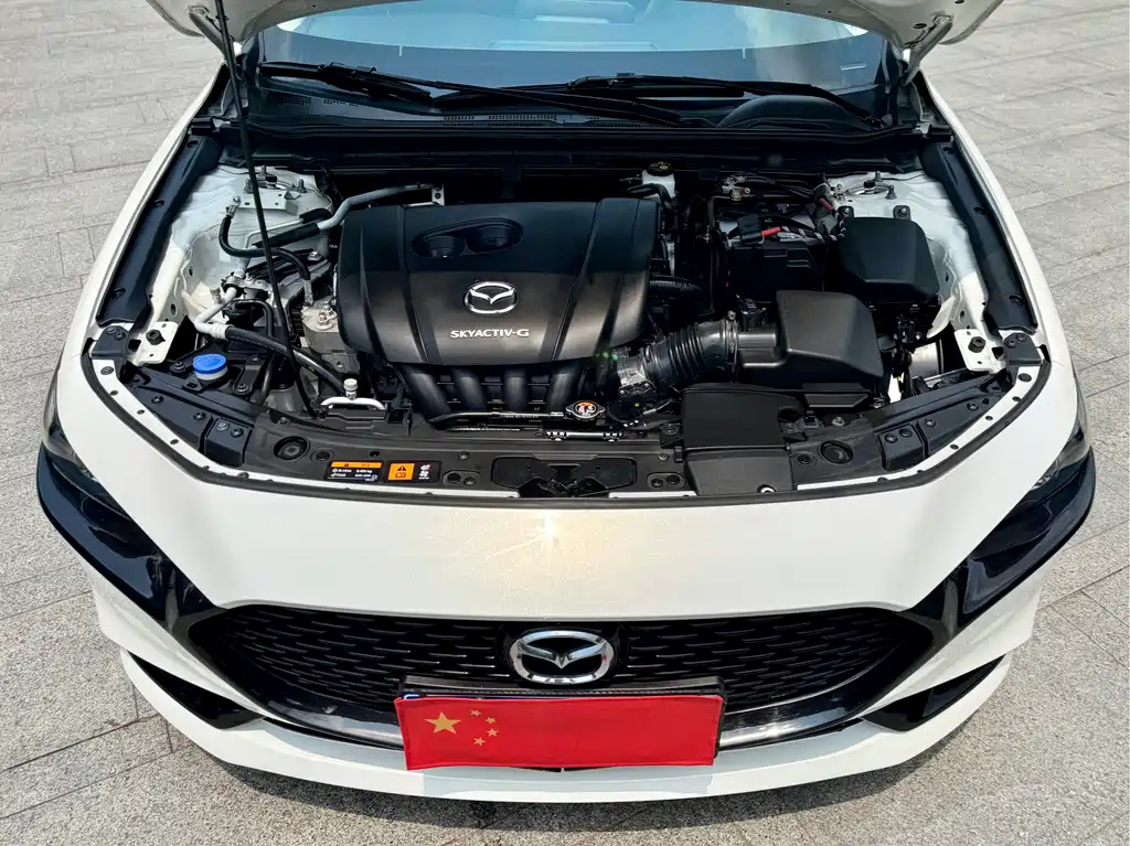 Mazda 3 Axela 2020 — фото 18