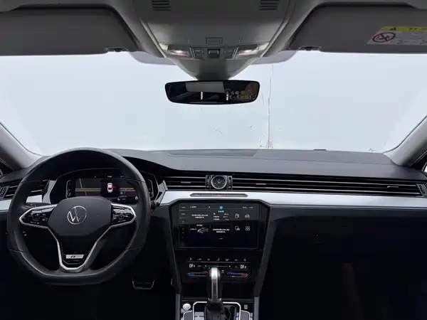 Volkswagen Magotan 2024