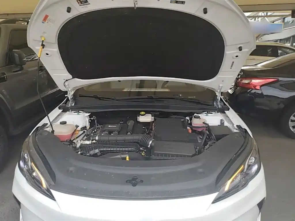 BYD Seal 05 DM-i 2025 — фото 20