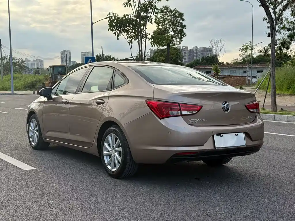 Buick Verano 2018 — фото 9