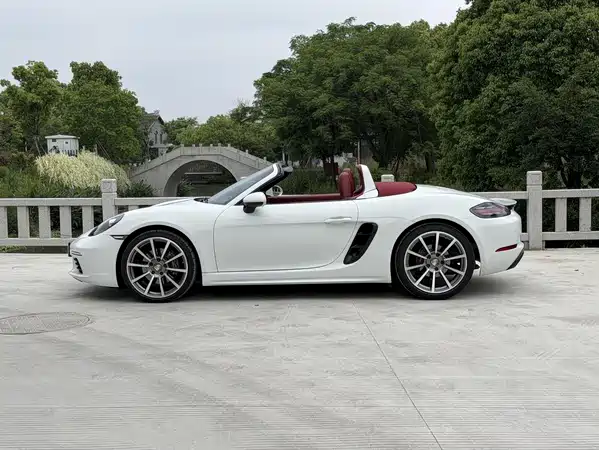 Porsche 718 2024