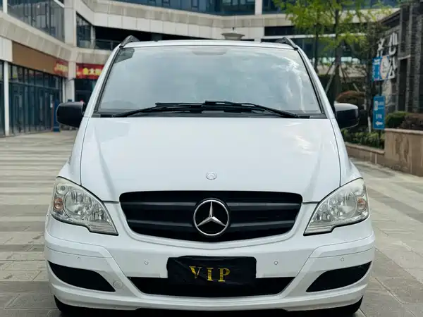 Mercedes-Benz Vito 2013