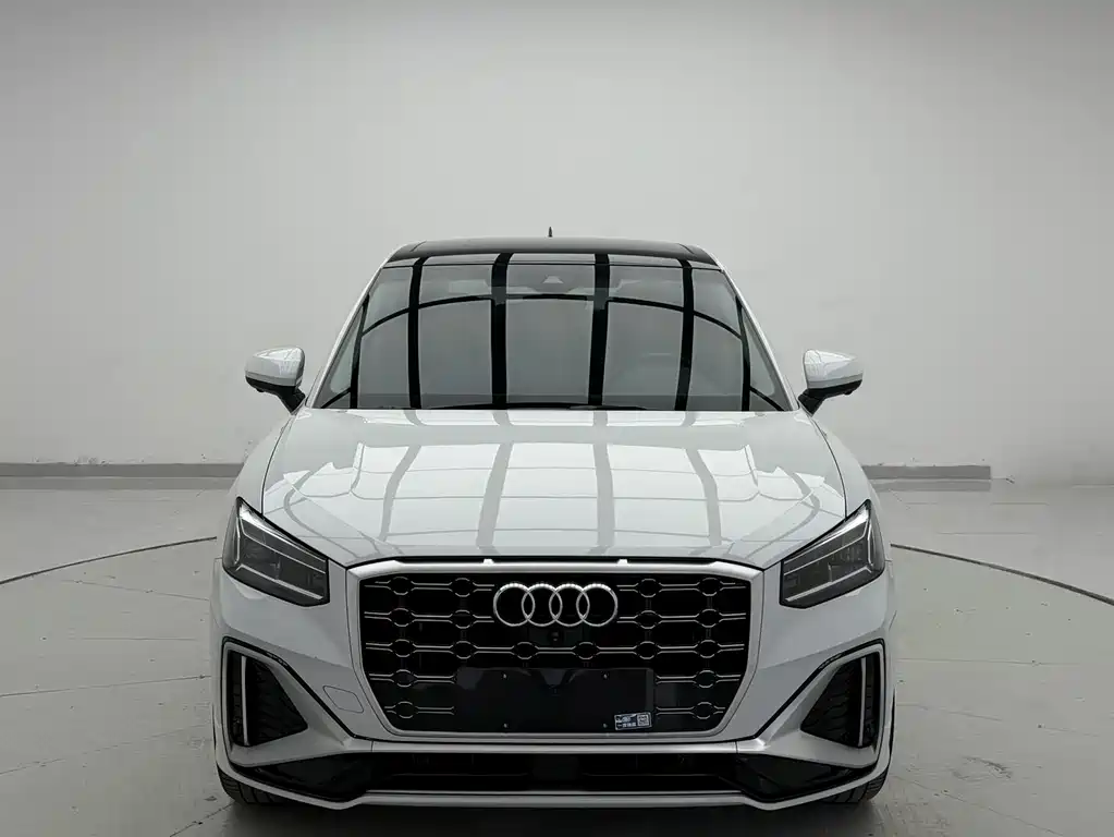Audi Q2L 2022