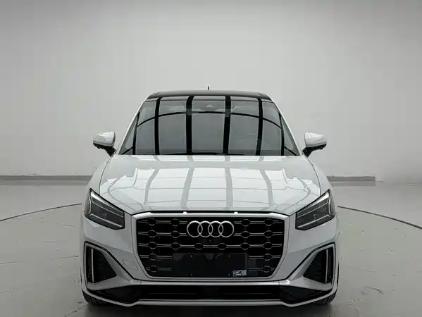 Audi Q2L 2022