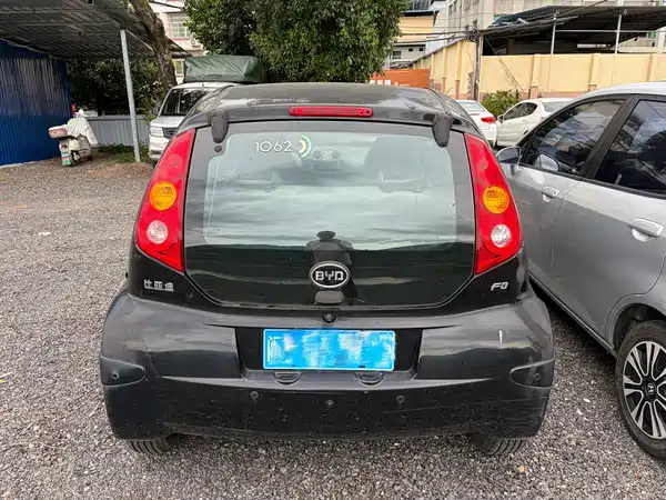 BYD F0 2015