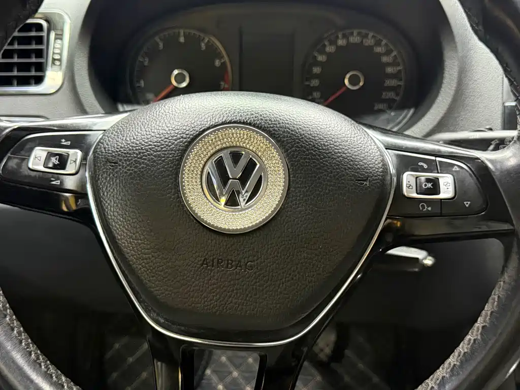 Volkswagen Polo 2018 — фото 16