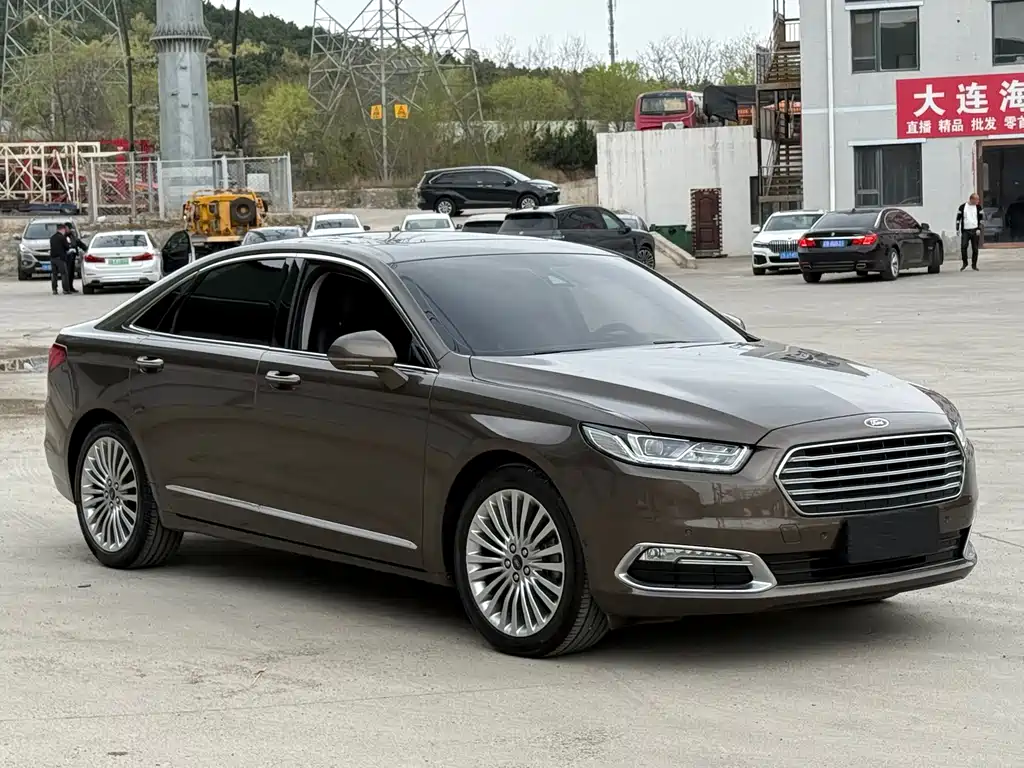 Ford Taurus 2016 — фото 3