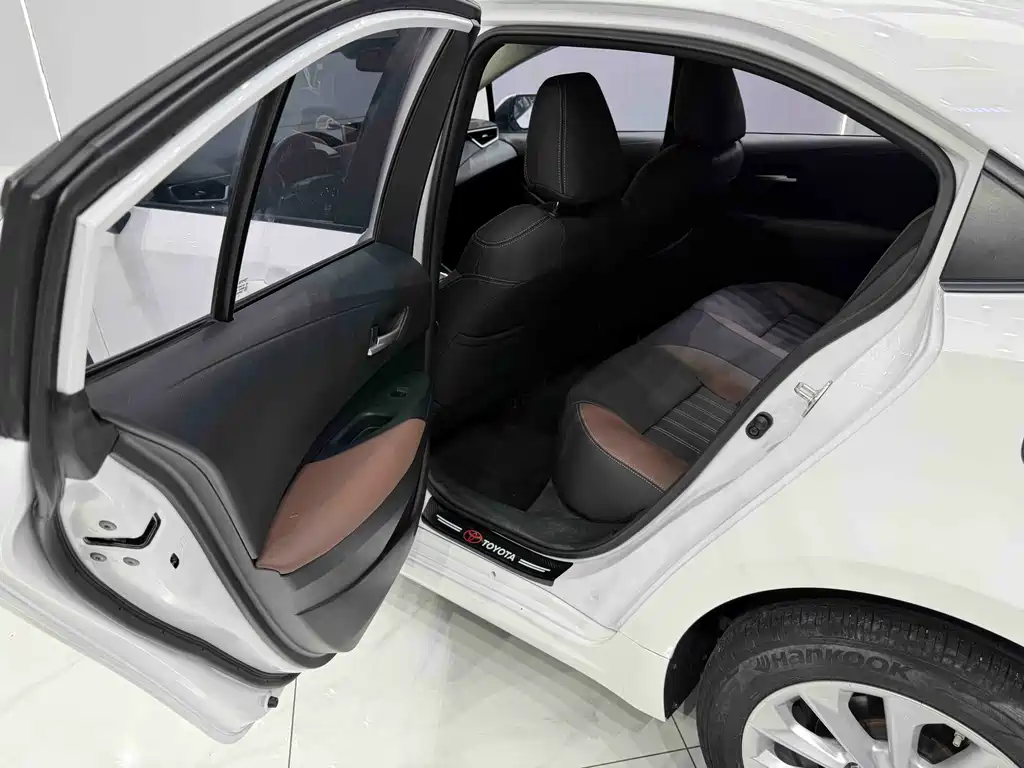 Toyota Corolla 2022 — фото 16
