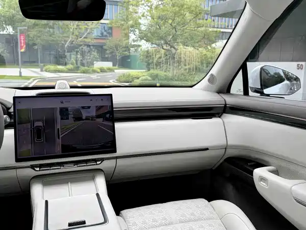 Zeekr 7X 2025