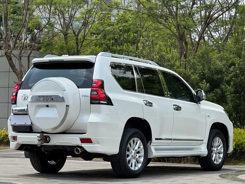 Toyota Prado 2018 — фото 6
