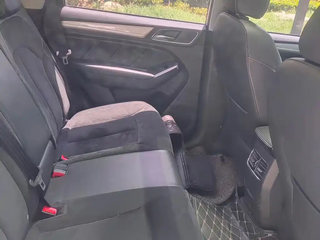 Roewe RX5 New Energy 2018